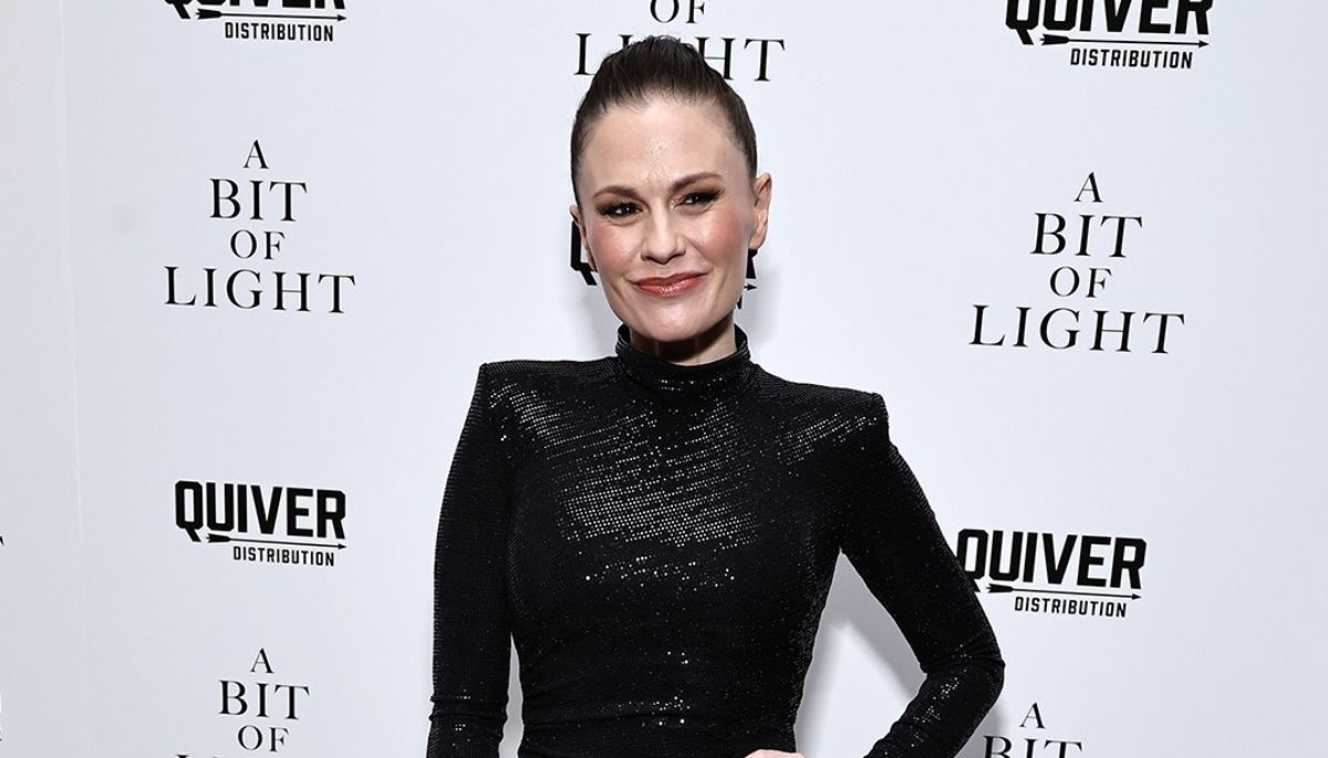 xr:d:DAGBjBakODU:2,j:616291163214600714,t:24040512 True Blood Star Anna Paquin Illness