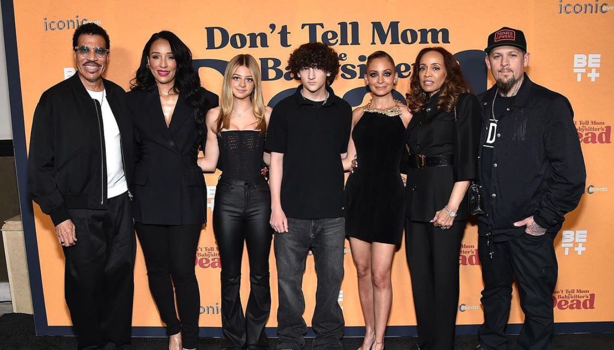 Nicole Richie With Her Family At The Premier Of Her New Movie Nicole Richie With Her Family At The Premier Of Her New Movie