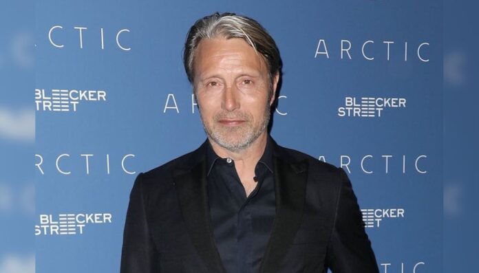 Mads Mikkelsen at the New York premiere of Arctic movie Mads Mikkelsen at the New York premiere of Arctic movie