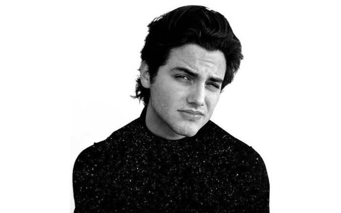 Humbe is a Mexican singer born and brought up in Mexico. Humbe is a Mexican singer born and brought up in Mexico.