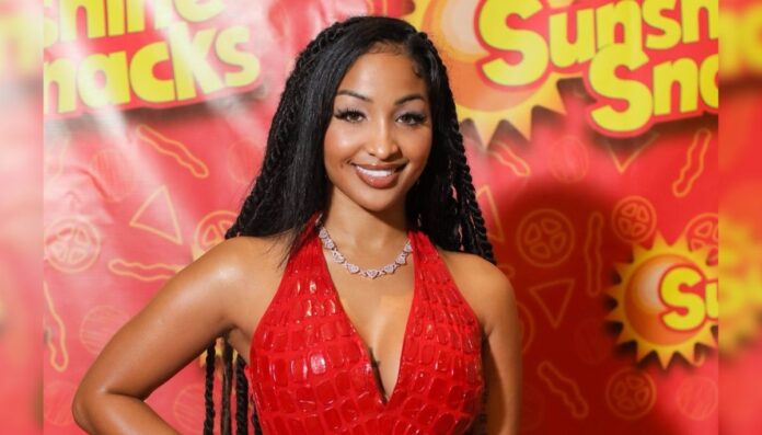Shenseea is currently single with no boyfriend Shenseea is currently single with no boyfriend