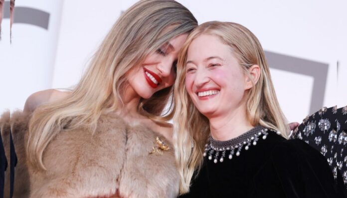 Angelina Jolie and Alba Rohrwacher are just friends, not girlfriends Angelina Jolie and Alba Rohrwacher are just friends, not girlfriends