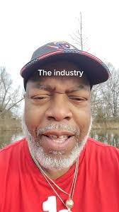 Diddy's former bodyguard Uncle Ron passes away leaving lots of question mark in minds of netizens. Diddy's former bodyguard Uncle Ron passes away leaving lots of question mark in minds of netizens.