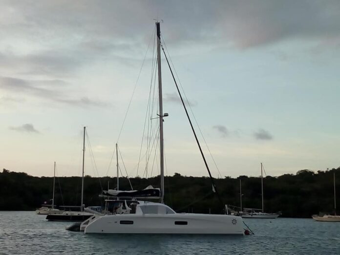 Sailing La Vagabonde got into an accident in Japan. Sailing La Vagabonde got into an accident in Japan.