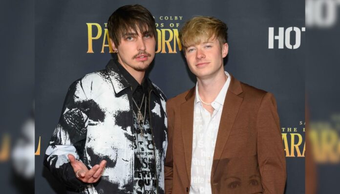 Sam and Colby are not dating each other Sam and Colby are not dating each other