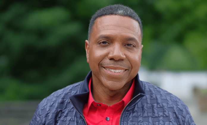 Pastor Creflo Dollar has not passed in 2024. He is doing perfectly fine and in good health at 62. Pastor Creflo Dollar has not passed in 2024. He is doing perfectly fine and in good health at 62.