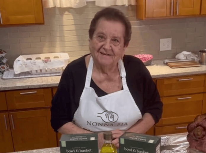 Nonna Pia has not passed away despite the false rumors on the internet. Nonna Pia has not passed away despite the false rumors on the internet.