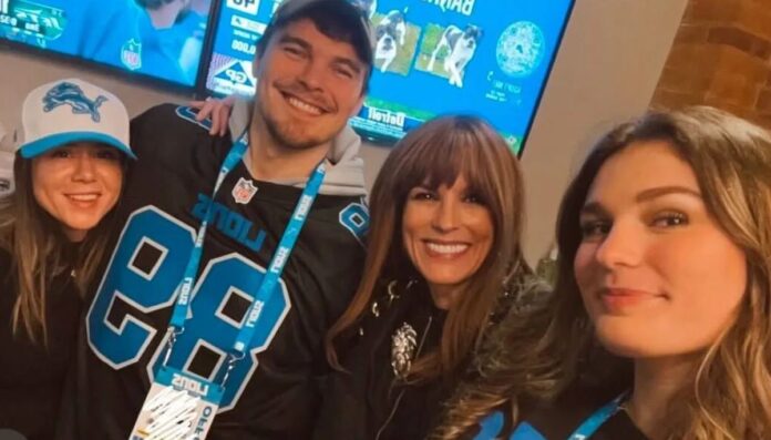 Piper Campbell With Her Mother And Brother Piper Campbell With Her Mother And Brother