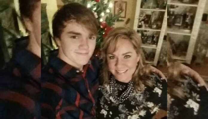 Carter Davis with his mother, Michele Hurley Davis Carter Davis with his mother, Michele Hurley Davis