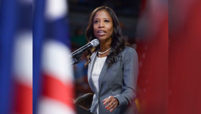 Mia Love built her worth from multiple income source Mia Love built her worth from multiple income source